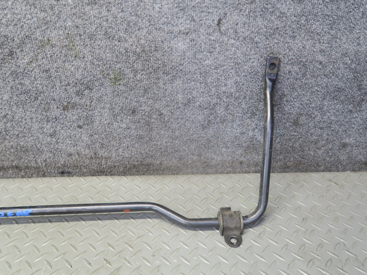 84-88 Toyota Cressida MX73 Sedan Rear Stabilizer Sway Bar 45K Miles OEM