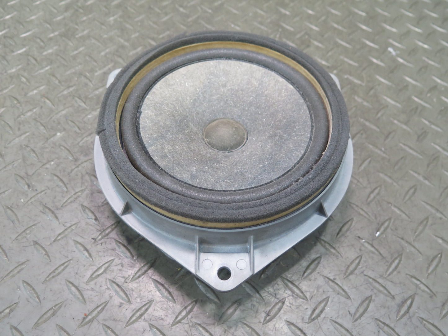 00-05 Toyota MR2 Spyder Set of 2 Left & Right Door Speaker 86160-22860 OEM