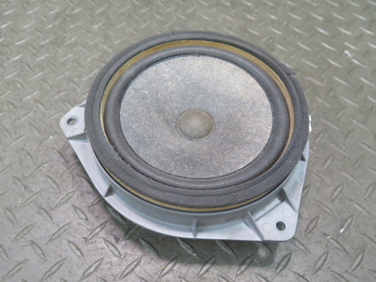 00-05 Toyota MR2 Spyder Set of 2 Left & Right Door Speaker 86160-22860 OEM