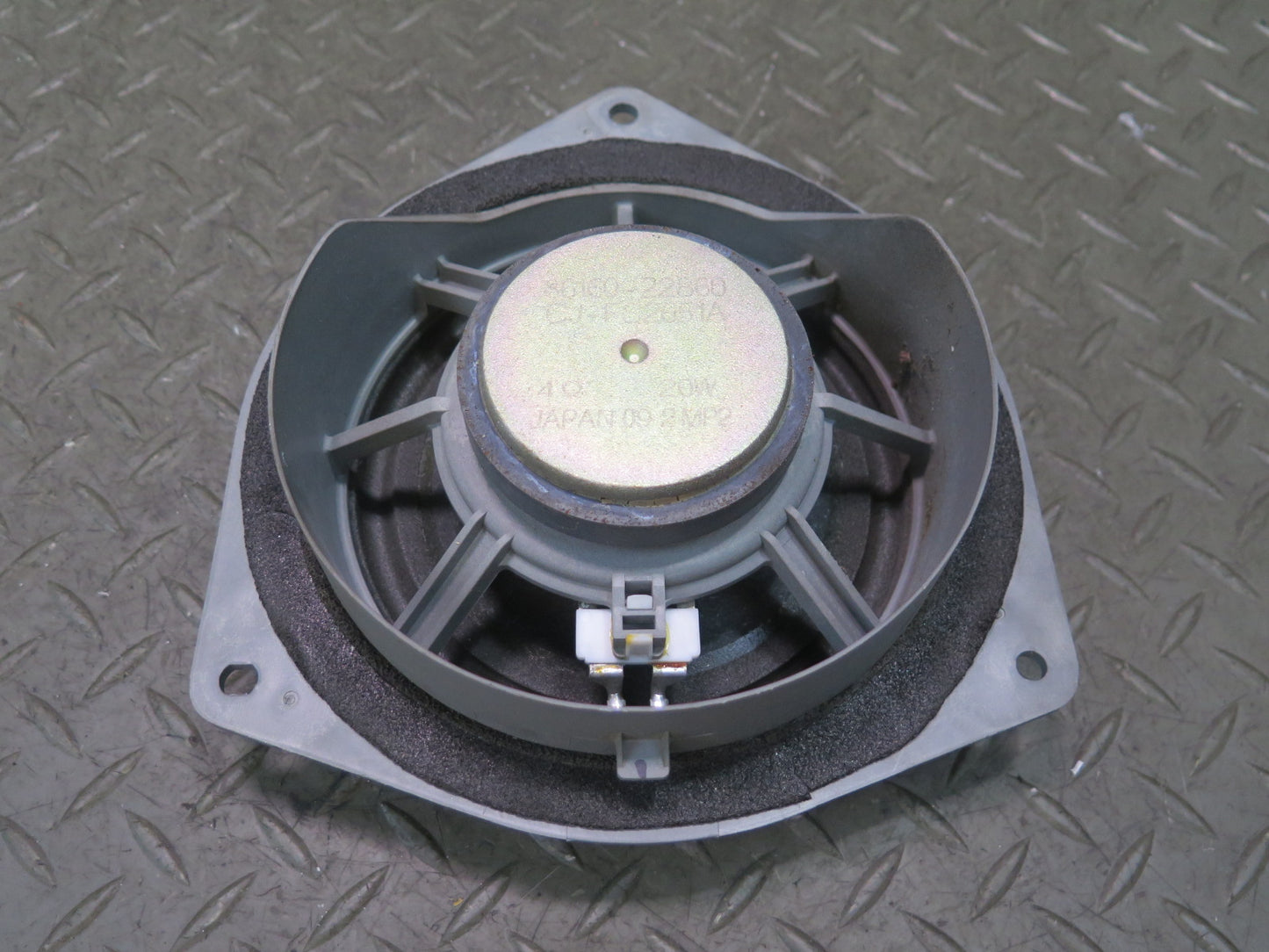 00-05 Toyota MR2 Spyder Set of 2 Left & Right Door Speaker 86160-22860 OEM