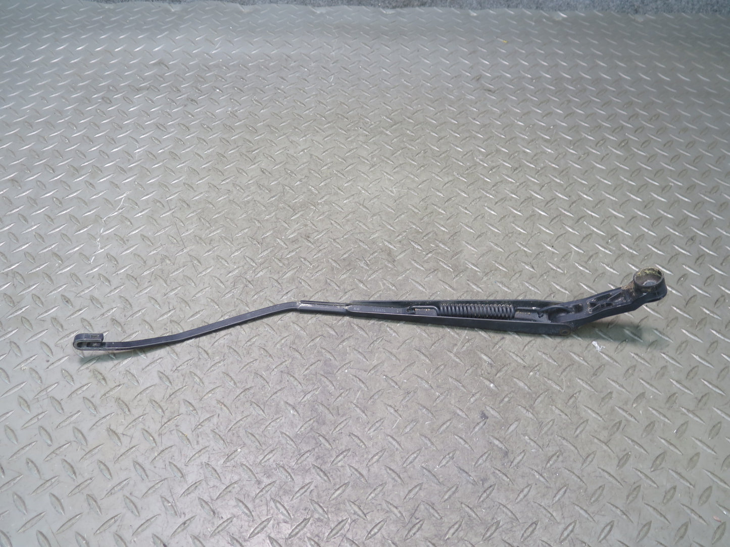 00-05 Toyota MR2 Spyder ZZW30L Set of 2 Front Left & Right Wiper Arm OEM