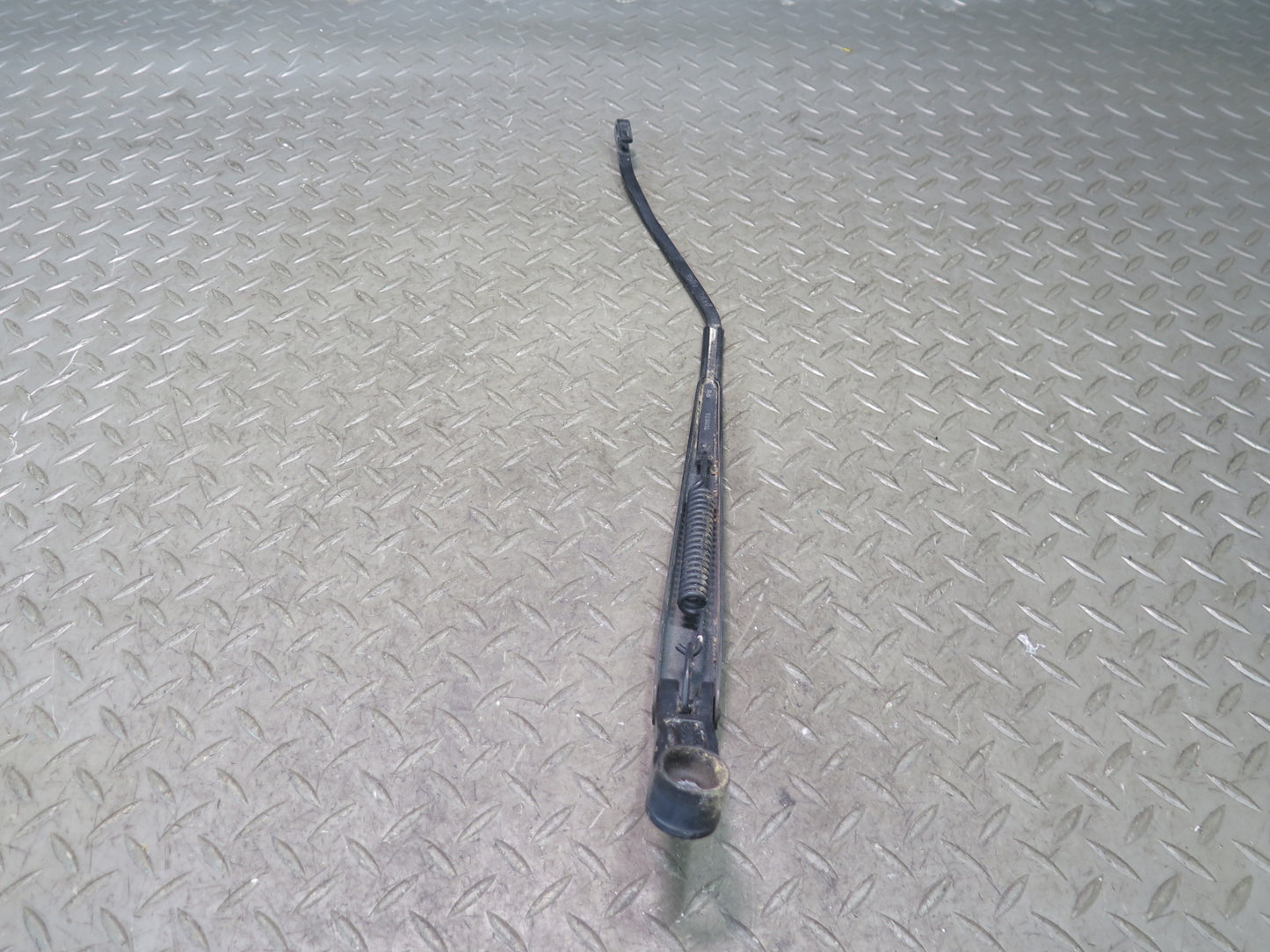 00-05 Toyota MR2 Spyder ZZW30L Set of 2 Front Left & Right Wiper Arm OEM