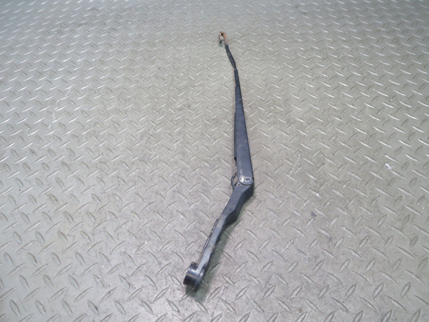 00-05 Toyota MR2 Spyder ZZW30L Set of 2 Front Left & Right Wiper Arm OEM