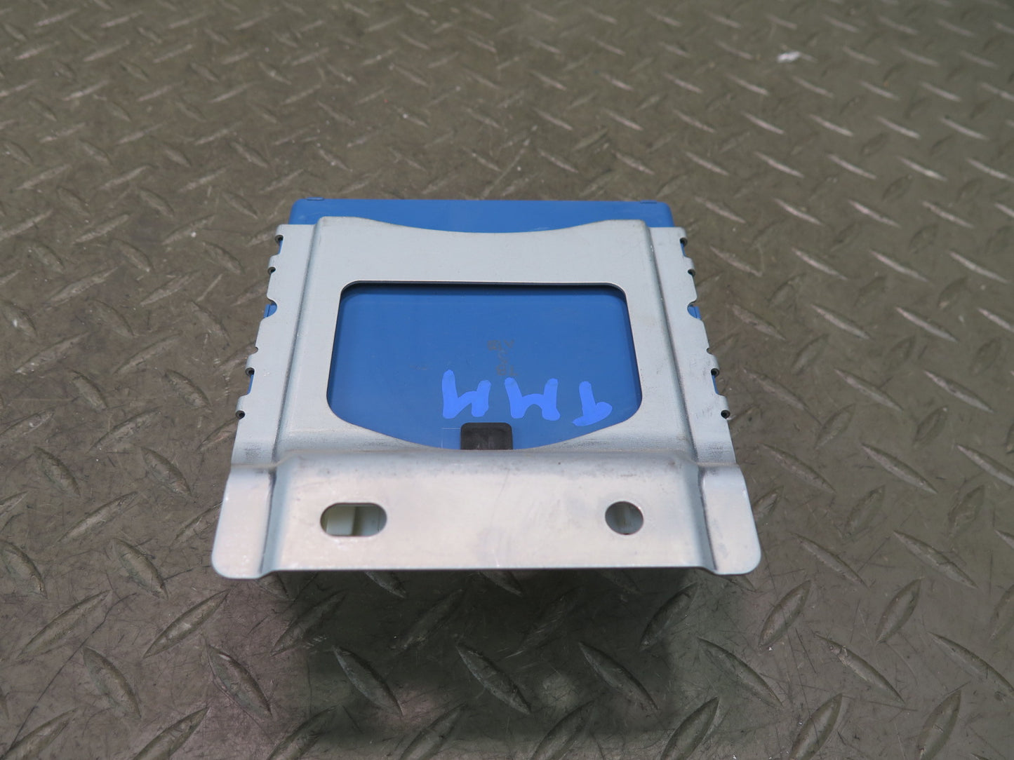 00-05 Toyota MR2 Spyder ZZW30L Multiplex Body Control Module 89221-17020 OEM