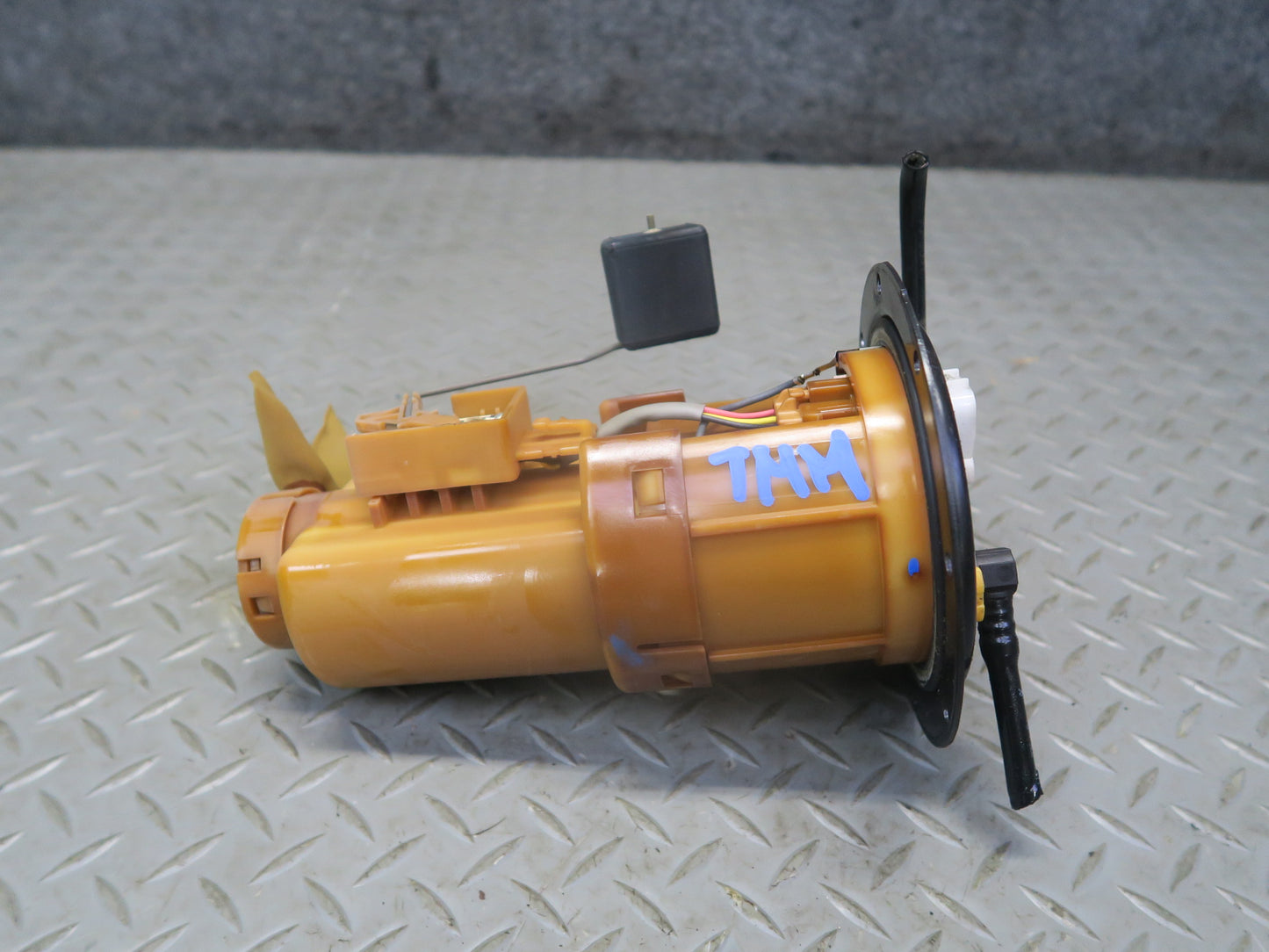 00-05 Toyota MR2 Spyder ZZW30L Fuel Pump Level Sensor Assembly OEM