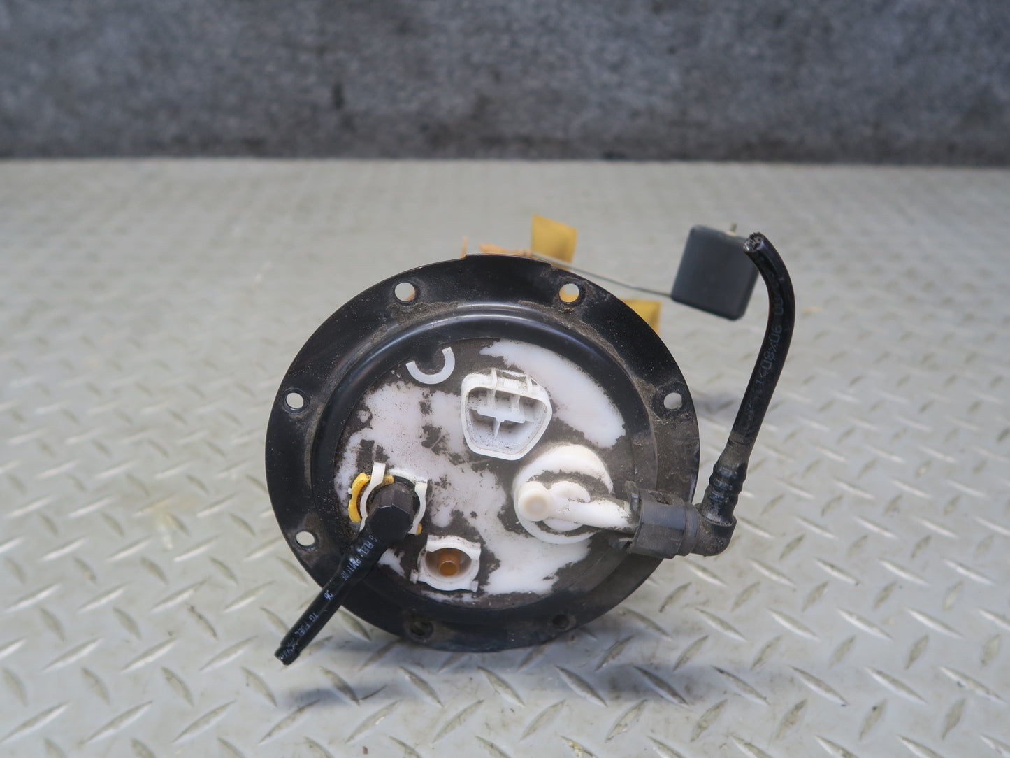 00-05 Toyota MR2 Spyder ZZW30L Fuel Pump Level Sensor Assembly OEM
