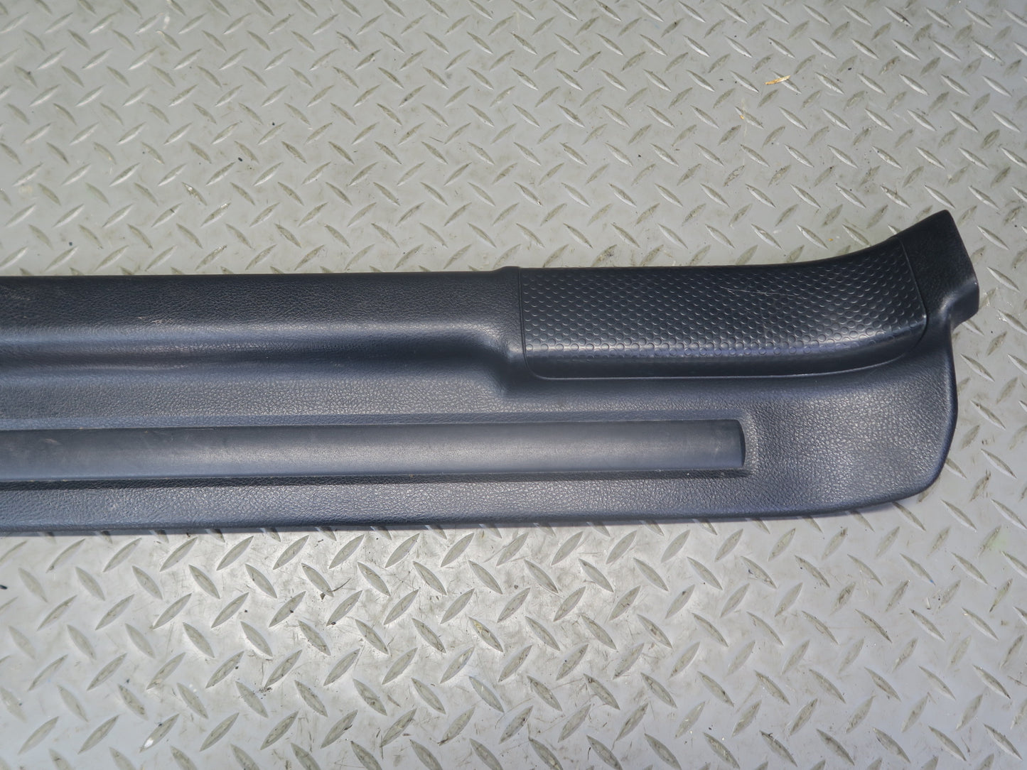 00-05 Toyota MR2 Spyder ZZW30L Left & Right Door Scuff Sill Plate Trim Set OEM