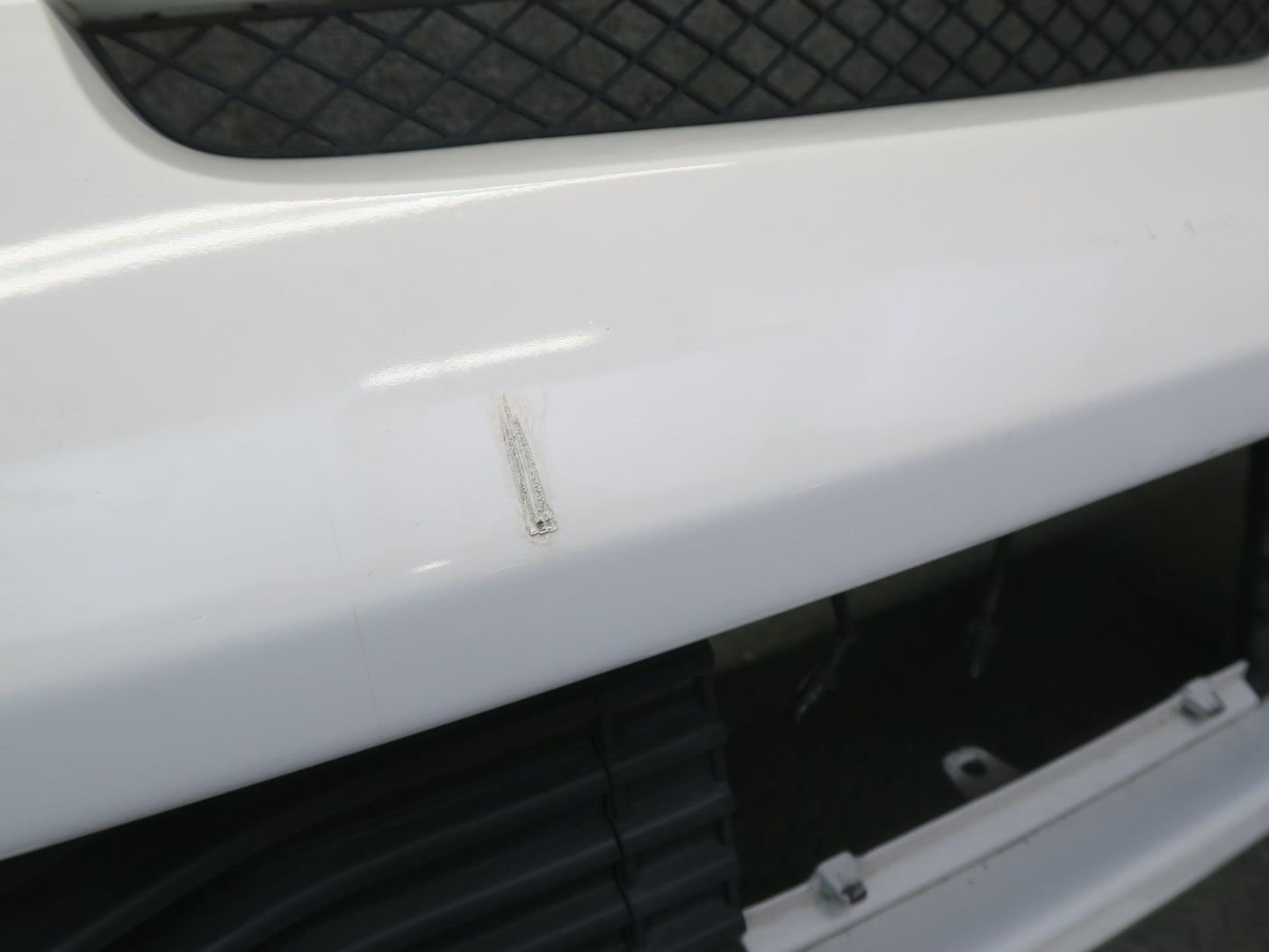 00-02 Toyota MR2 Spyder ZZW30L Rear Bumper Cover Super White OEM