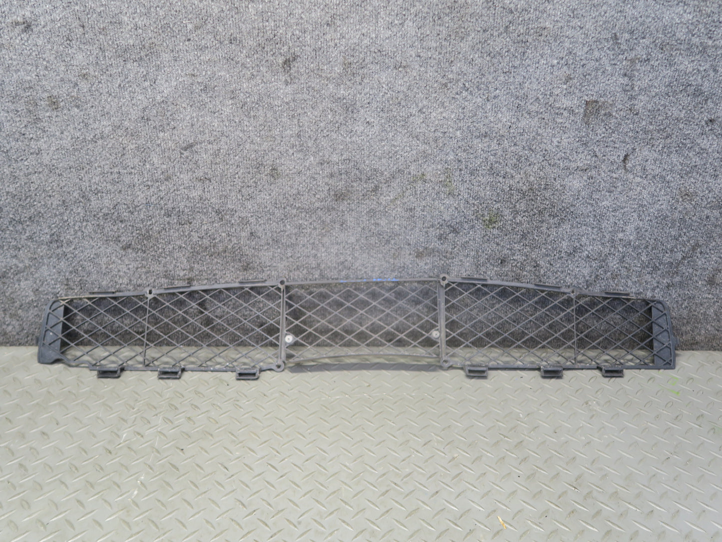 00-02 Toyota MR2 Spyder ZZW30L Front Bumper Grille Assembly OEM