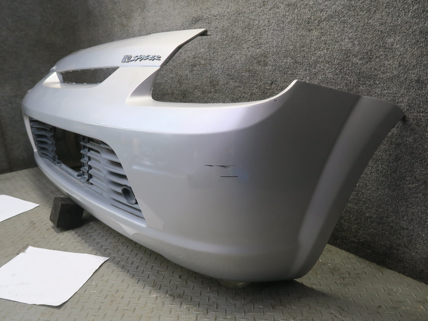 00-02 Toyota MR2 Spyder ZZW30L Rear Bumper Cover Silver OEM