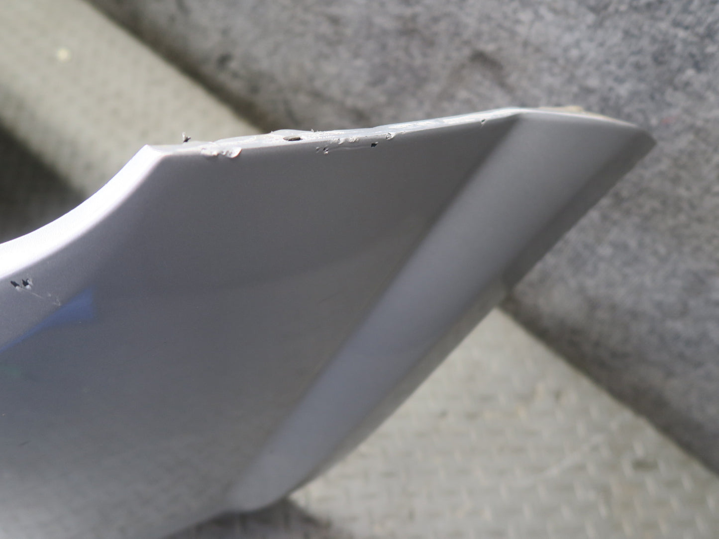00-02 Toyota MR2 Spyder ZZW30L Rear Bumper Cover Silver OEM
