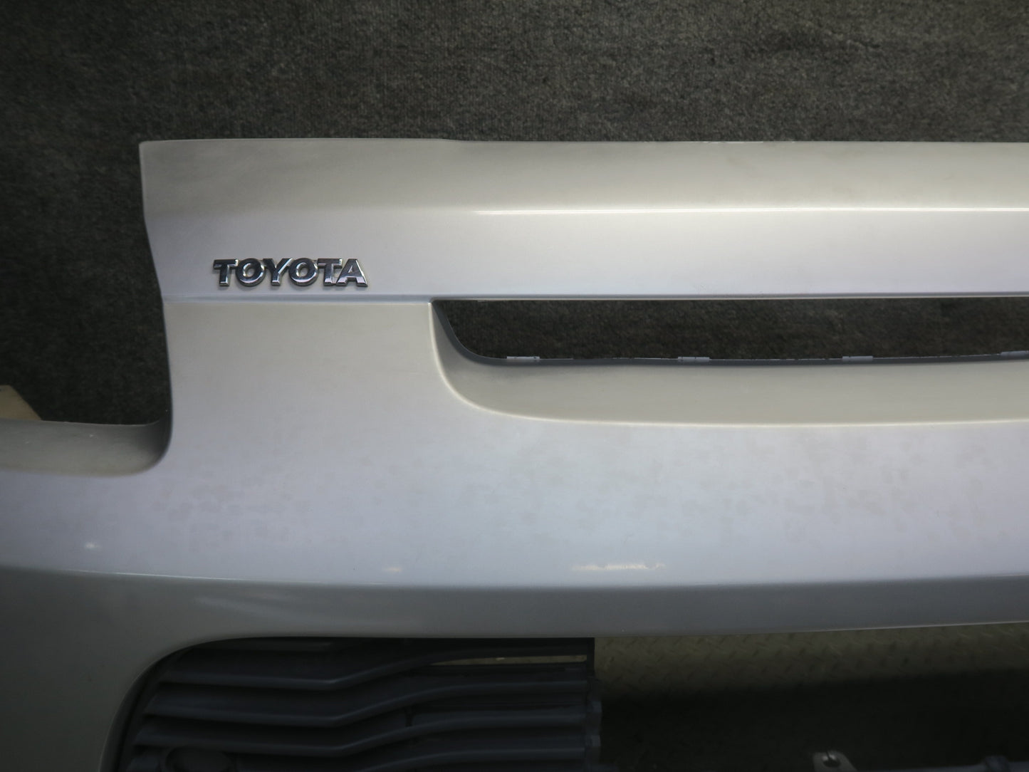 00-02 Toyota MR2 Spyder ZZW30L Rear Bumper Cover Silver OEM