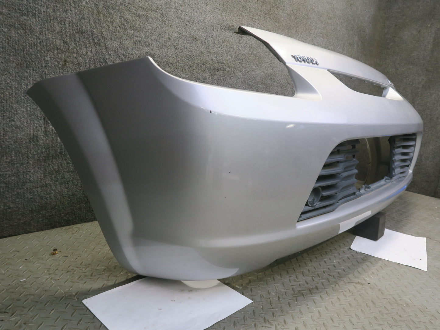 00-02 Toyota MR2 Spyder ZZW30L Rear Bumper Cover Silver OEM