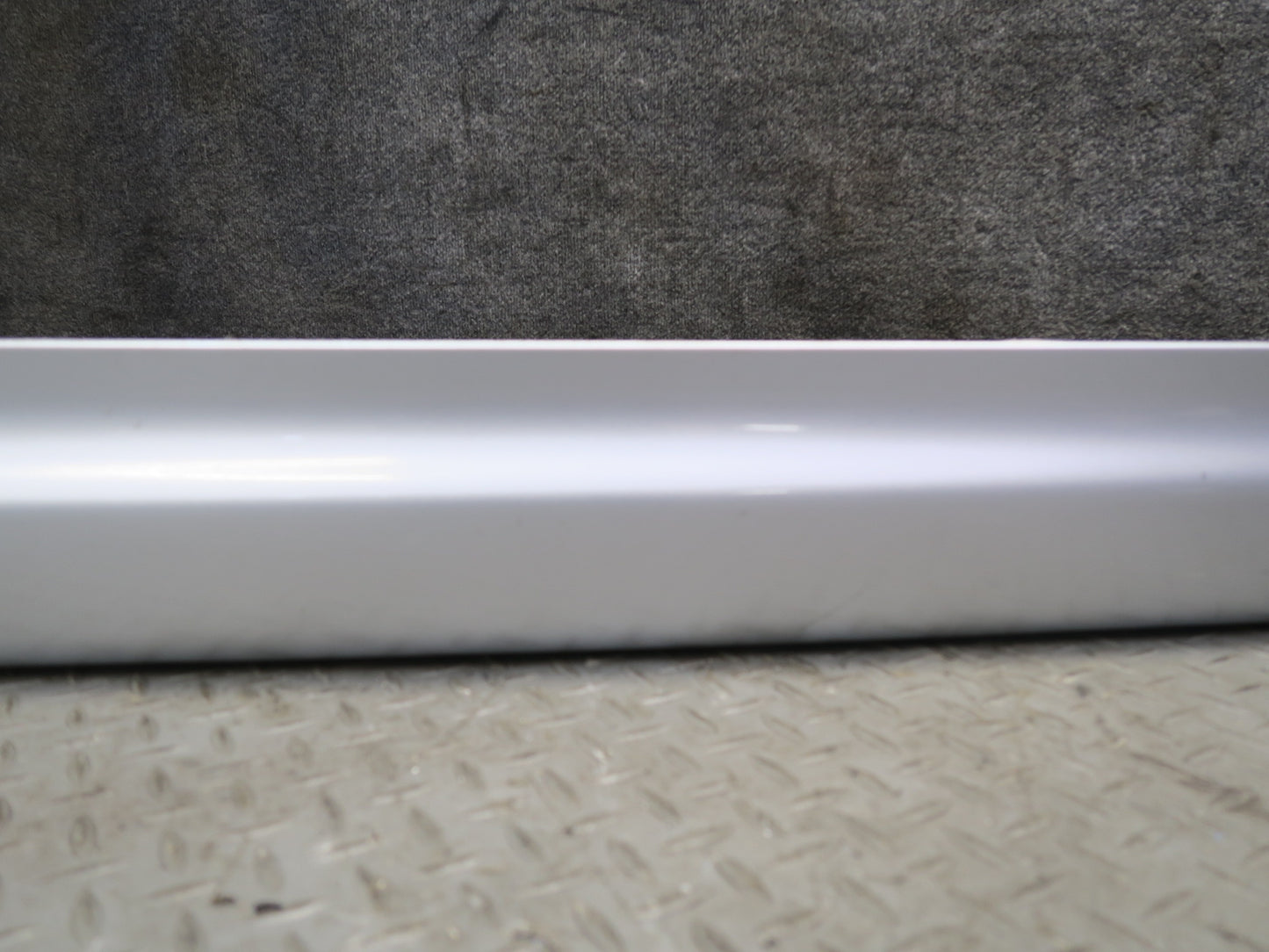 2001-2006 BMW E46 M3 Right Side Skirt Rocker Panel Lower Molding Titan Silver