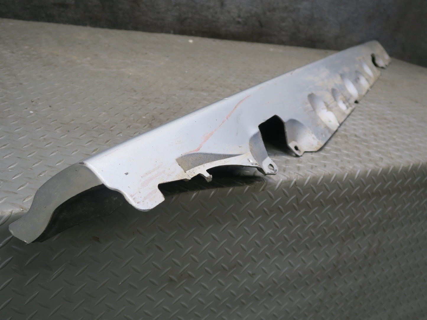 2001-2006 BMW E46 M3 Right Side Skirt Rocker Panel Lower Molding Titan Silver