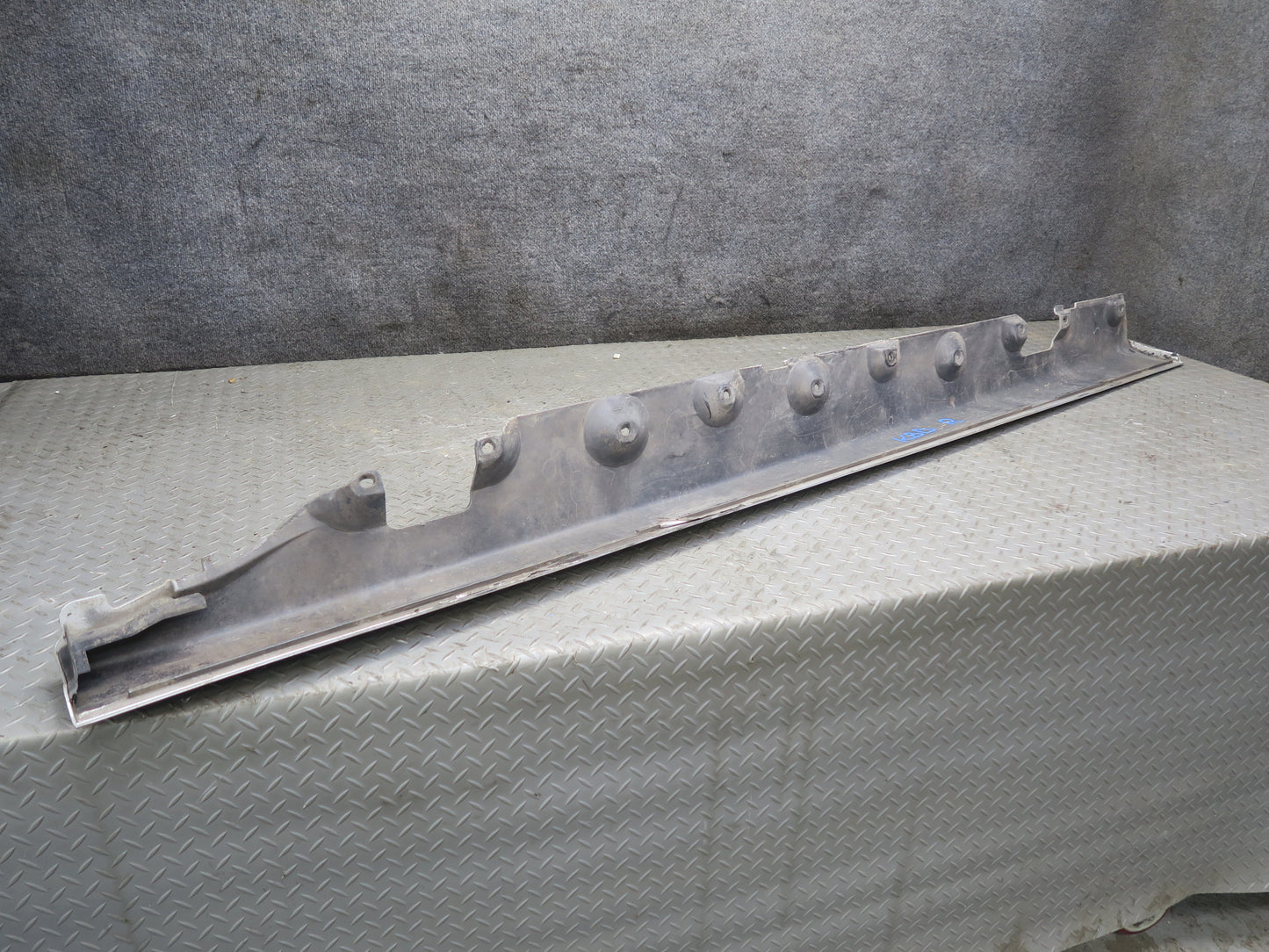 2001-2006 BMW E46 M3 Right Side Skirt Rocker Panel Lower Molding Titan Silver