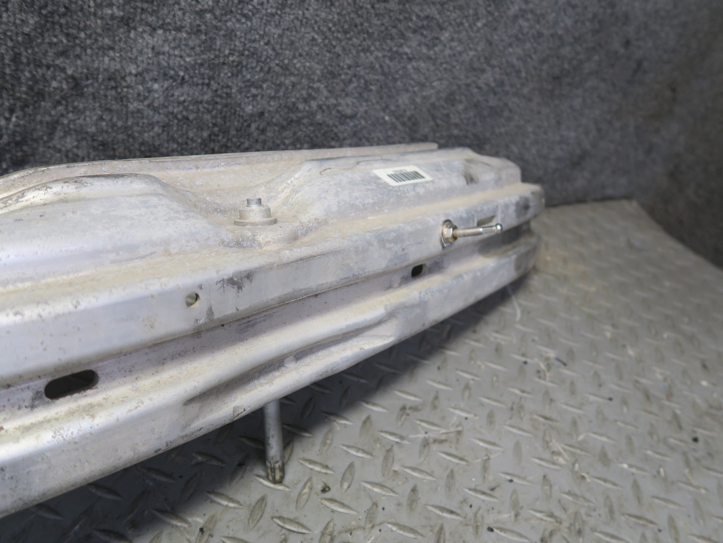 2001-2006 BMW E46 3-SERIES Front Bumper Impact Renforcement Bar 8195300