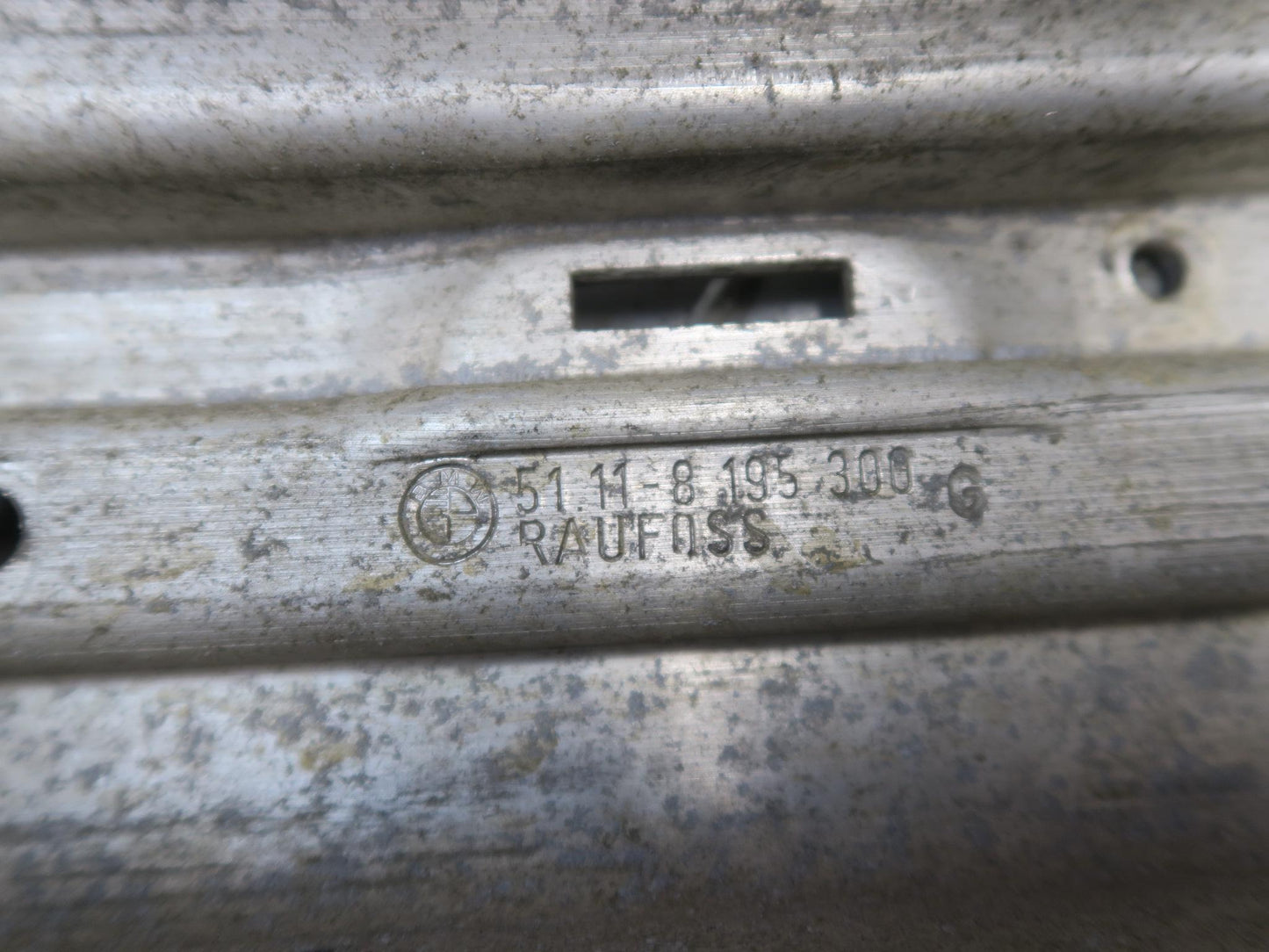 2001-2006 BMW E46 3-SERIES Front Bumper Impact Renforcement Bar 8195300