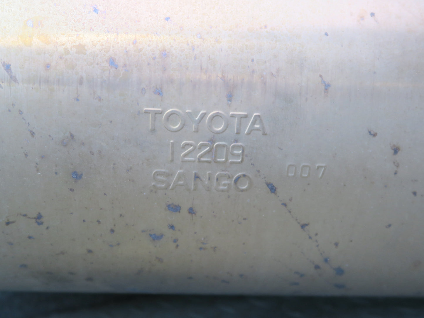 00-02 Toyota MR2 Spyder ZZW30L Rear Exhaust Muffler w Tip OEM