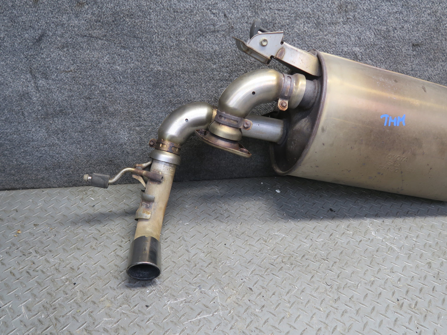 00-02 Toyota MR2 Spyder ZZW30L Rear Exhaust Muffler w Tip OEM