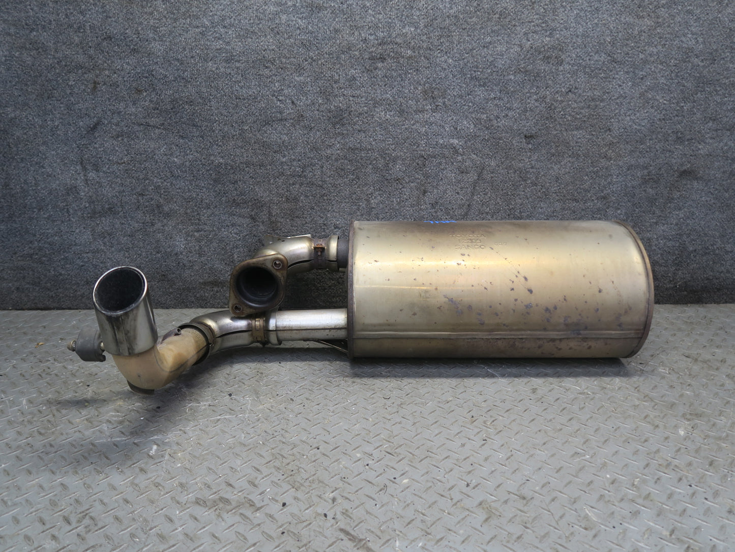 00-02 Toyota MR2 Spyder ZZW30L Rear Exhaust Muffler w Tip OEM