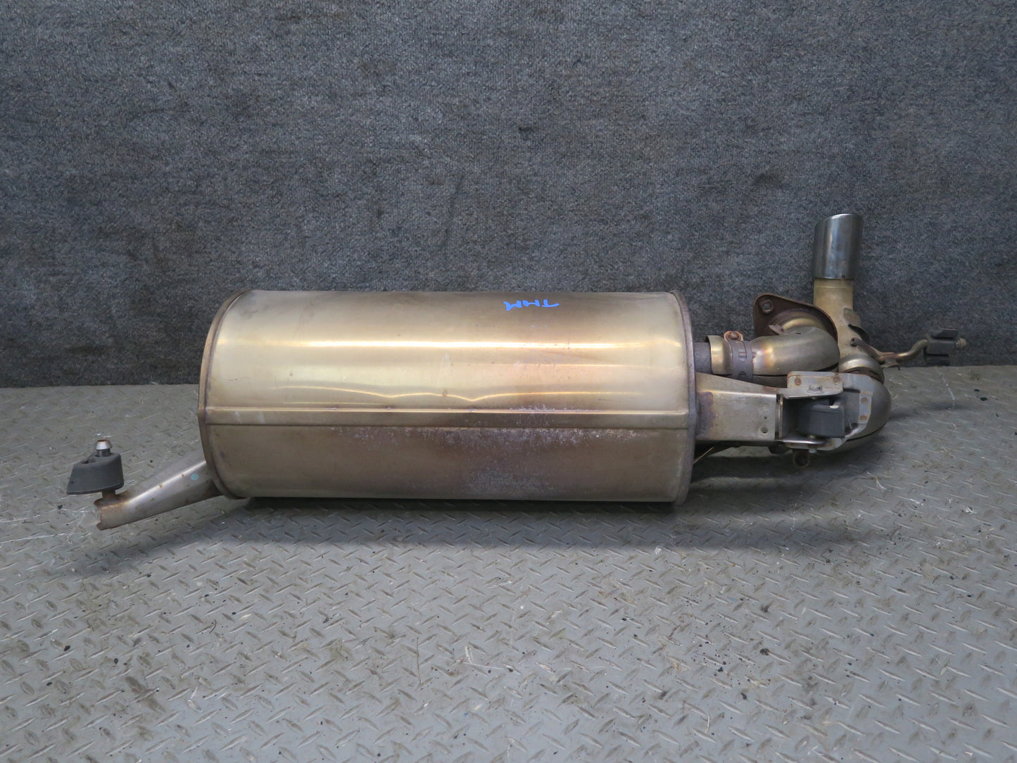 00-02 Toyota MR2 Spyder ZZW30L Rear Exhaust Muffler w Tip OEM