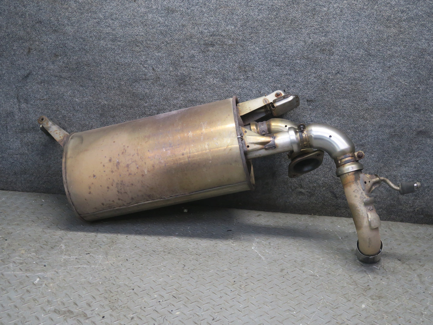 00-02 Toyota MR2 Spyder ZZW30L Rear Exhaust Muffler w Tip OEM