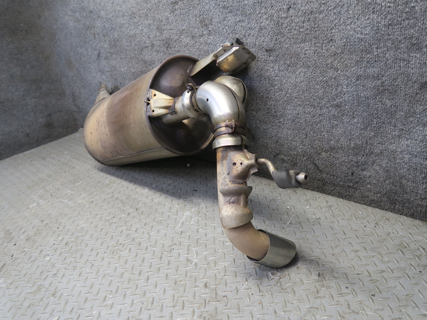 00-02 Toyota MR2 Spyder ZZW30L Rear Exhaust Muffler w Tip OEM