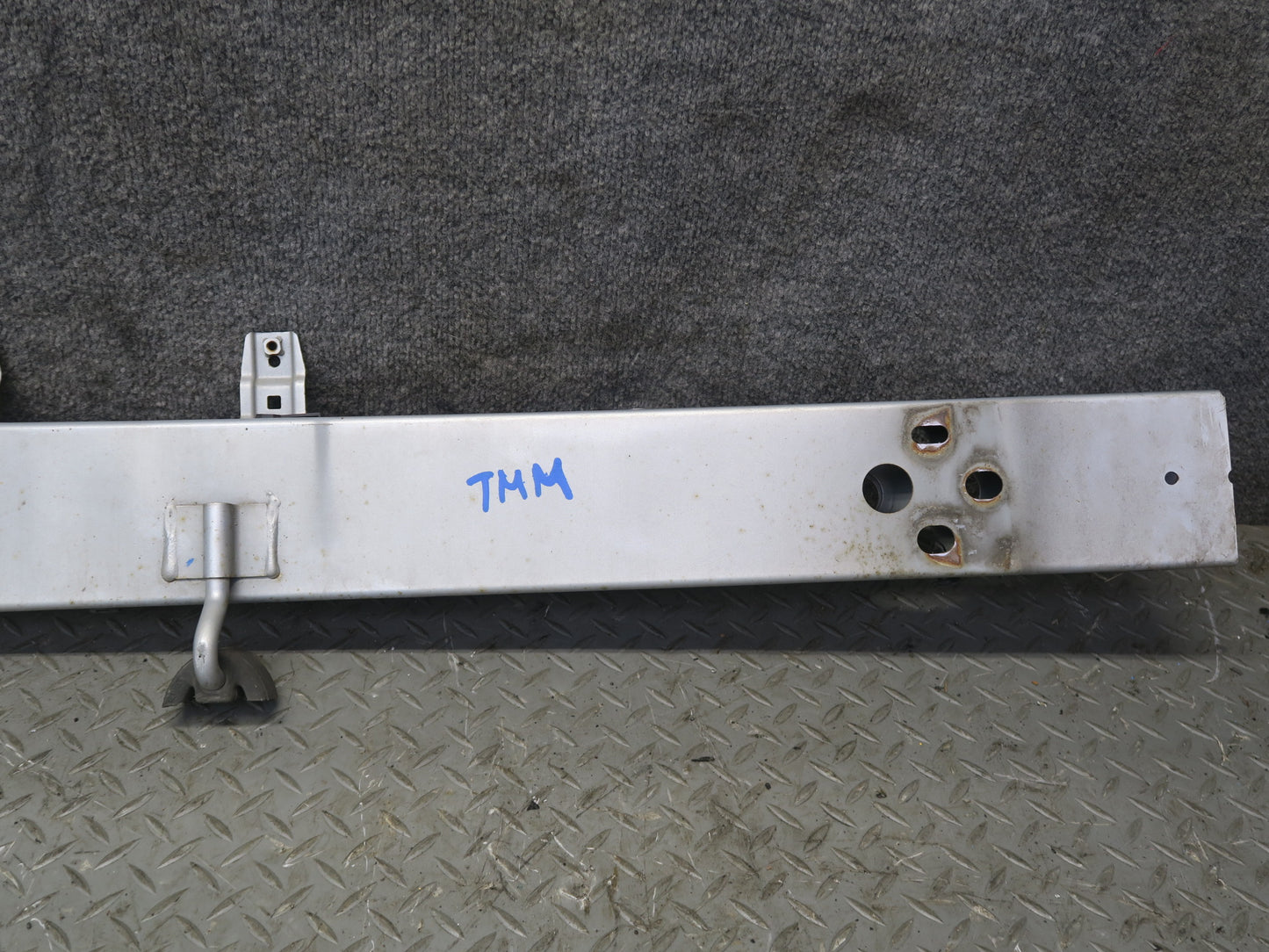 00-05 Toyota MR2 Spyder ZZW30L Rear Bumper Impact Reinforcement Bar OEM