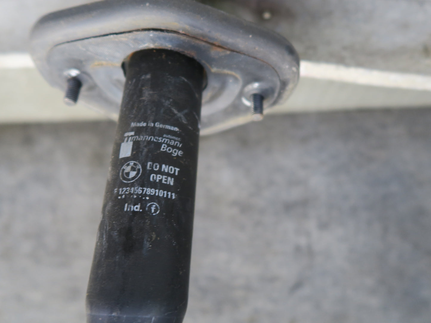2001-2006 BMW E46 M3 Rear Bumper Impact Reinforcement Bar w Shock Absorbers
