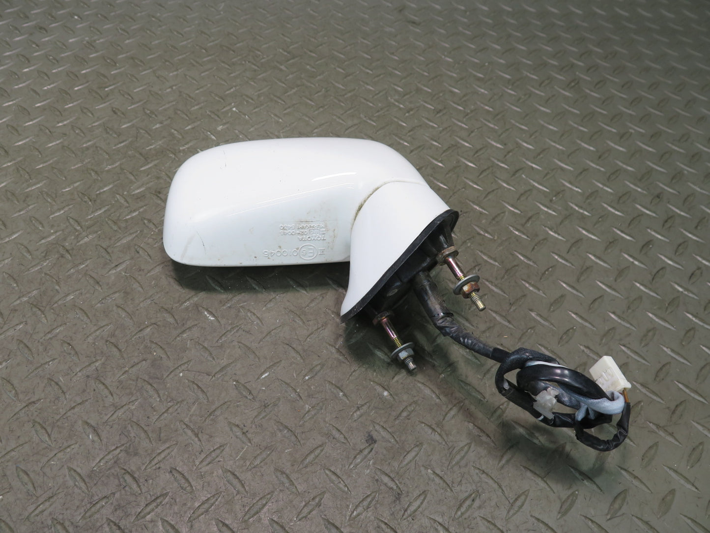 00-05 Toyota MR2 Spyder Right Door Exterior Side Power Mirror Super White OEM
