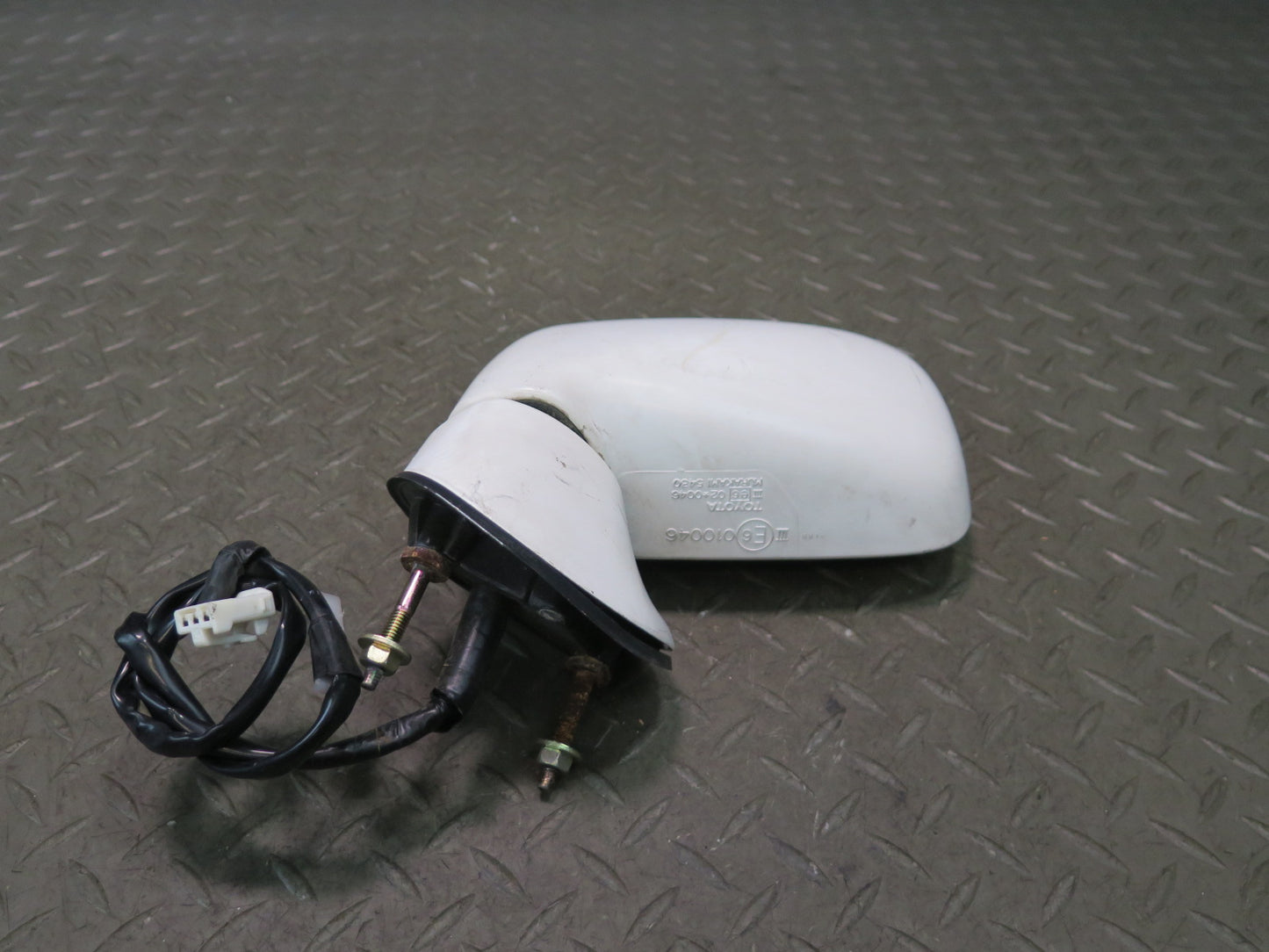 00-05 Toyota MR2 Spyder Left Door Exterior Side Power Mirror Super White OEM