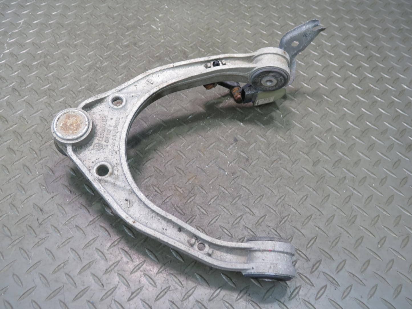 2003-2010 Porsche Cayenne 957 Front Right Upper Control Arm w Height Sensor