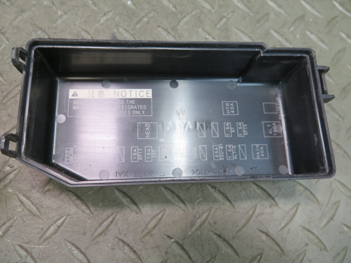 00-02 Toyota MR2 Spyder ZZW30L Engine Bay Main Fuse Relay Box Module OEM