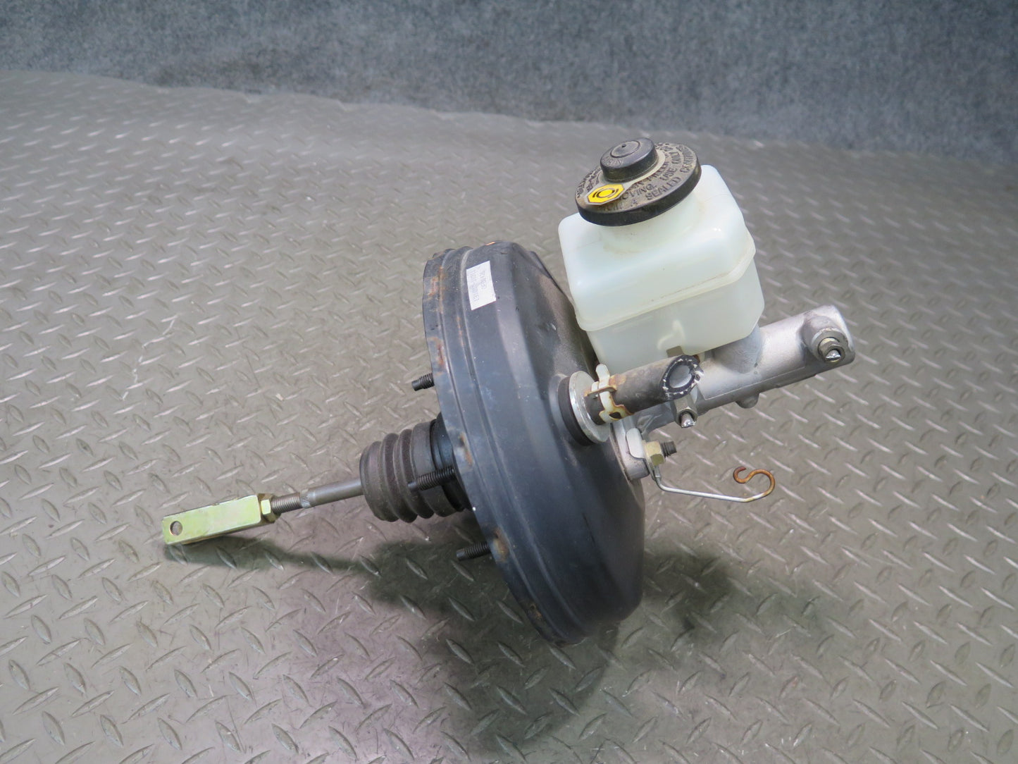 00-05 Toyota MR2 Spyder ZZW30L Brake Master Cylinder Booster Fluid Reservoir OEM