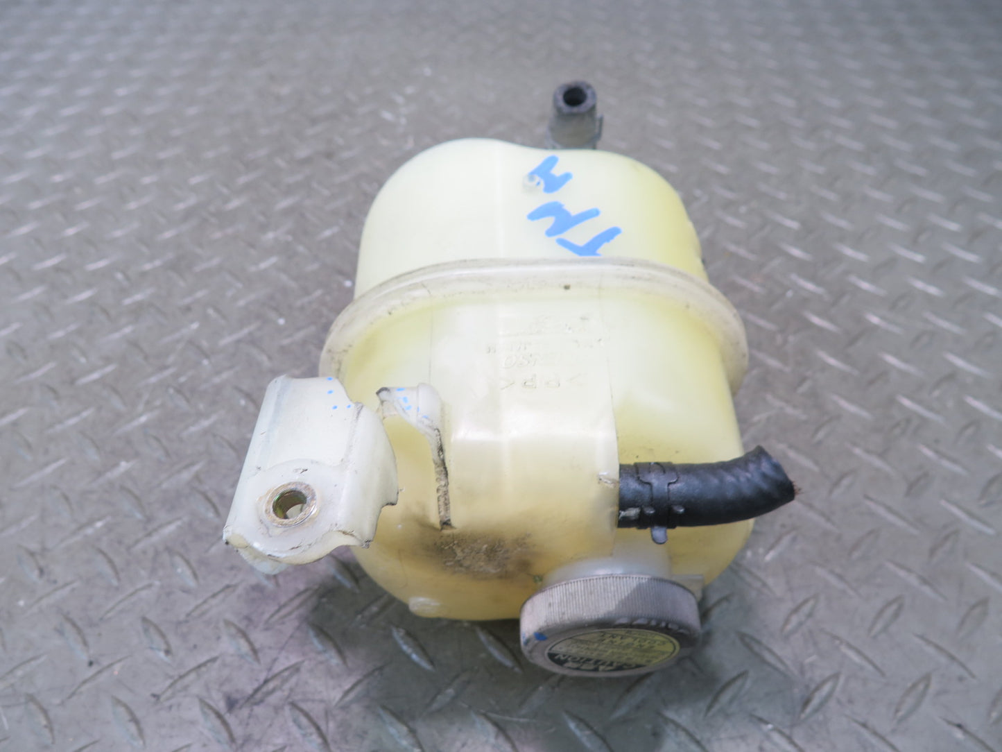 00-05 Toyota MR2 Spyder ZZW30L Engine Expansion Overflow Reservoir Tank OEM