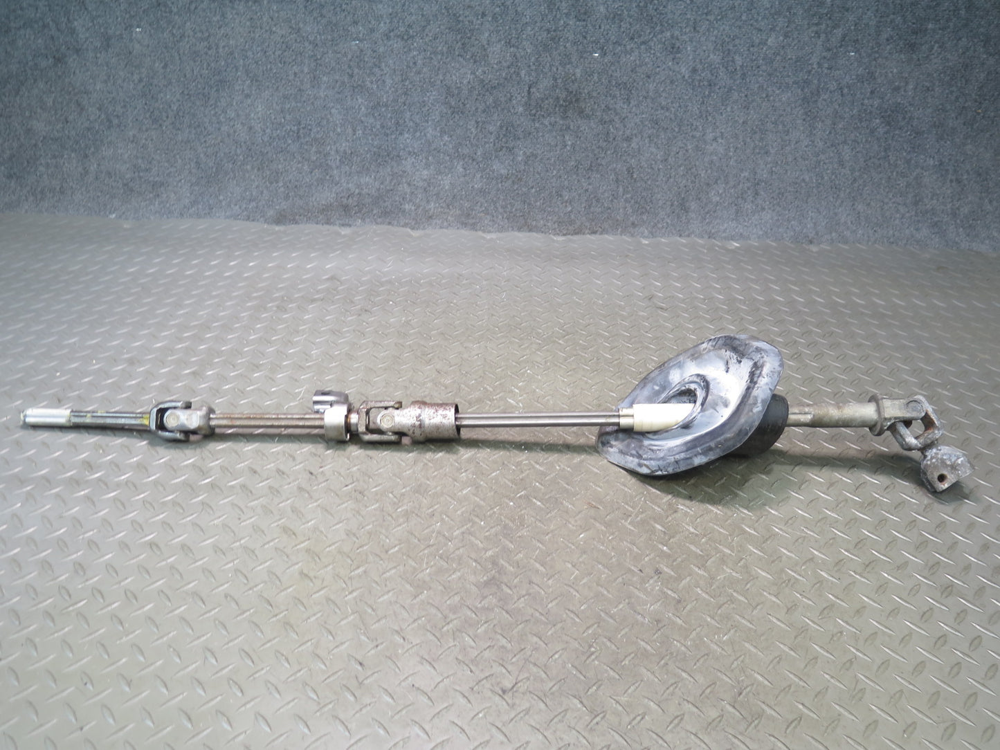 2008-2010 Porsche Cayenne 957 Steering Column U Joint Linkage Shaft