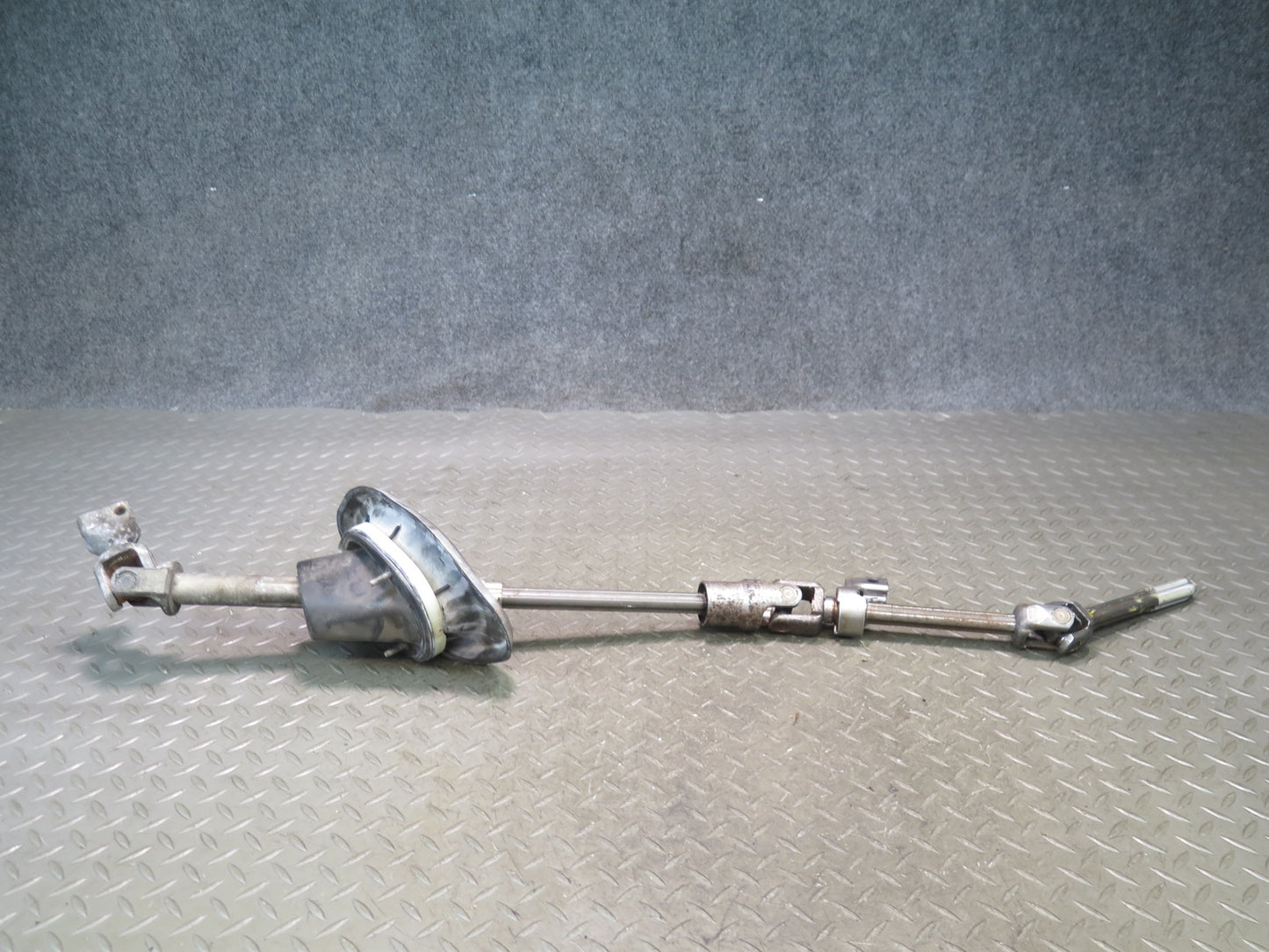 2008-2010 Porsche Cayenne 957 Steering Column U Joint Linkage Shaft