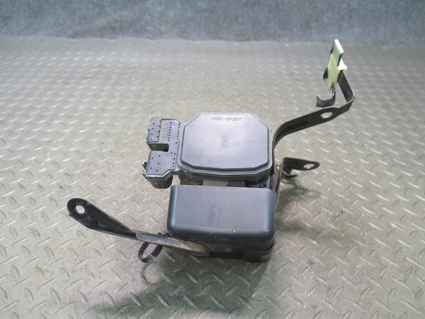 00-02 Toyota MR2 Spyder ZZW30L Anti Lock Brake ABS Pump Module 44510-17080 OEM