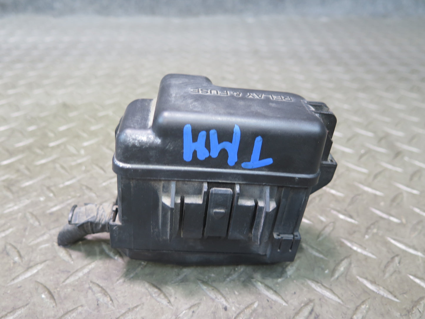 00-05 Toyota MR2 Spyder Front Right Luggage Compartment DRL Fuse Relay Box OEM