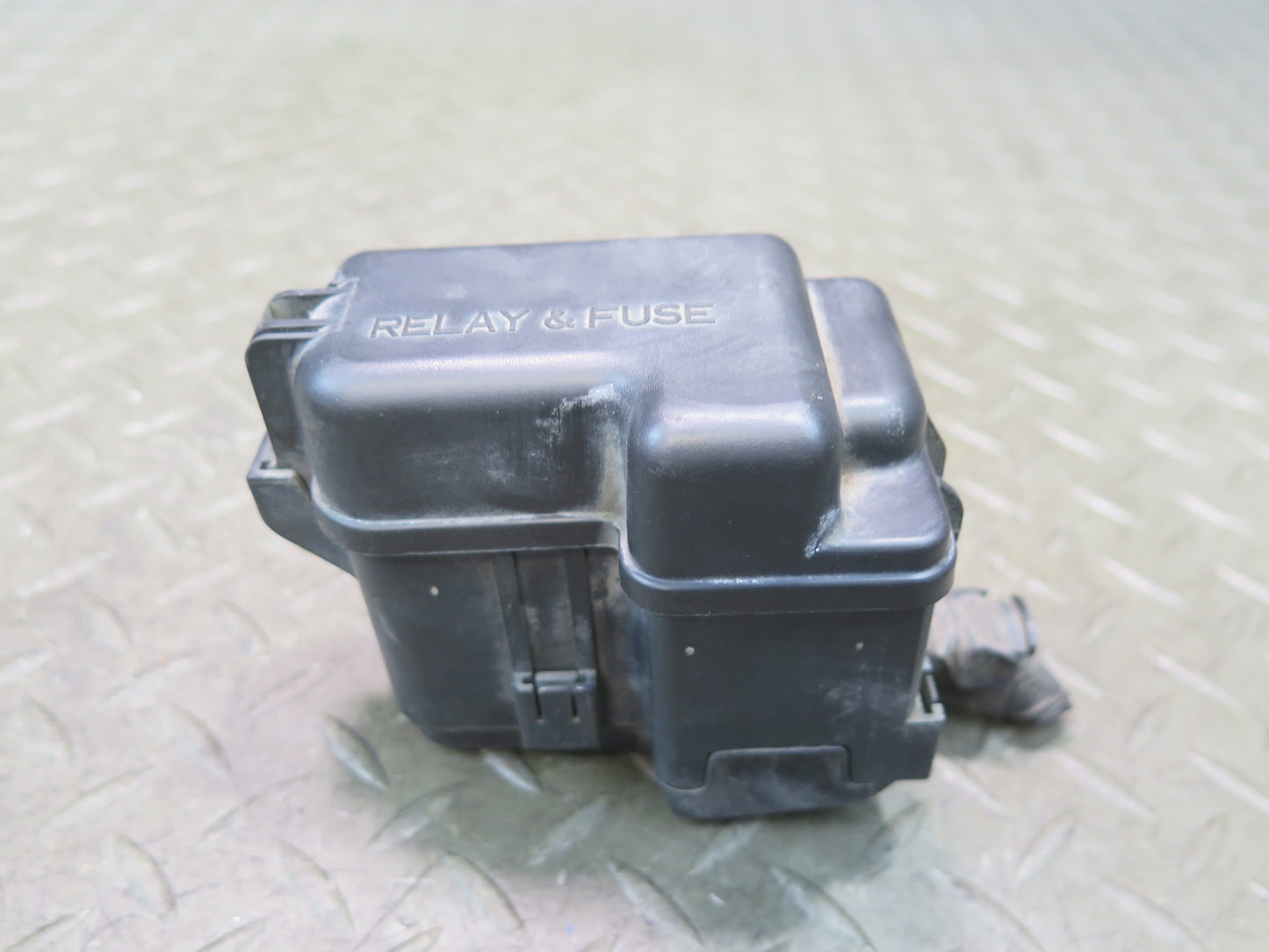 00-05 Toyota MR2 Spyder Front Right Luggage Compartment DRL Fuse Relay Box OEM
