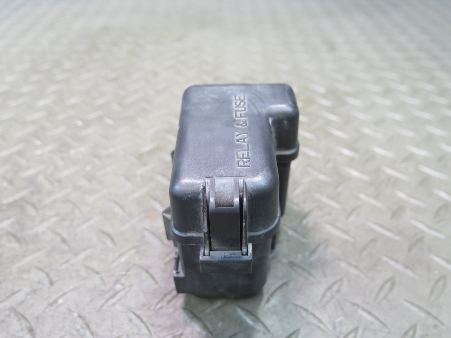 00-05 Toyota MR2 Spyder Front Right Luggage Compartment DRL Fuse Relay Box OEM
