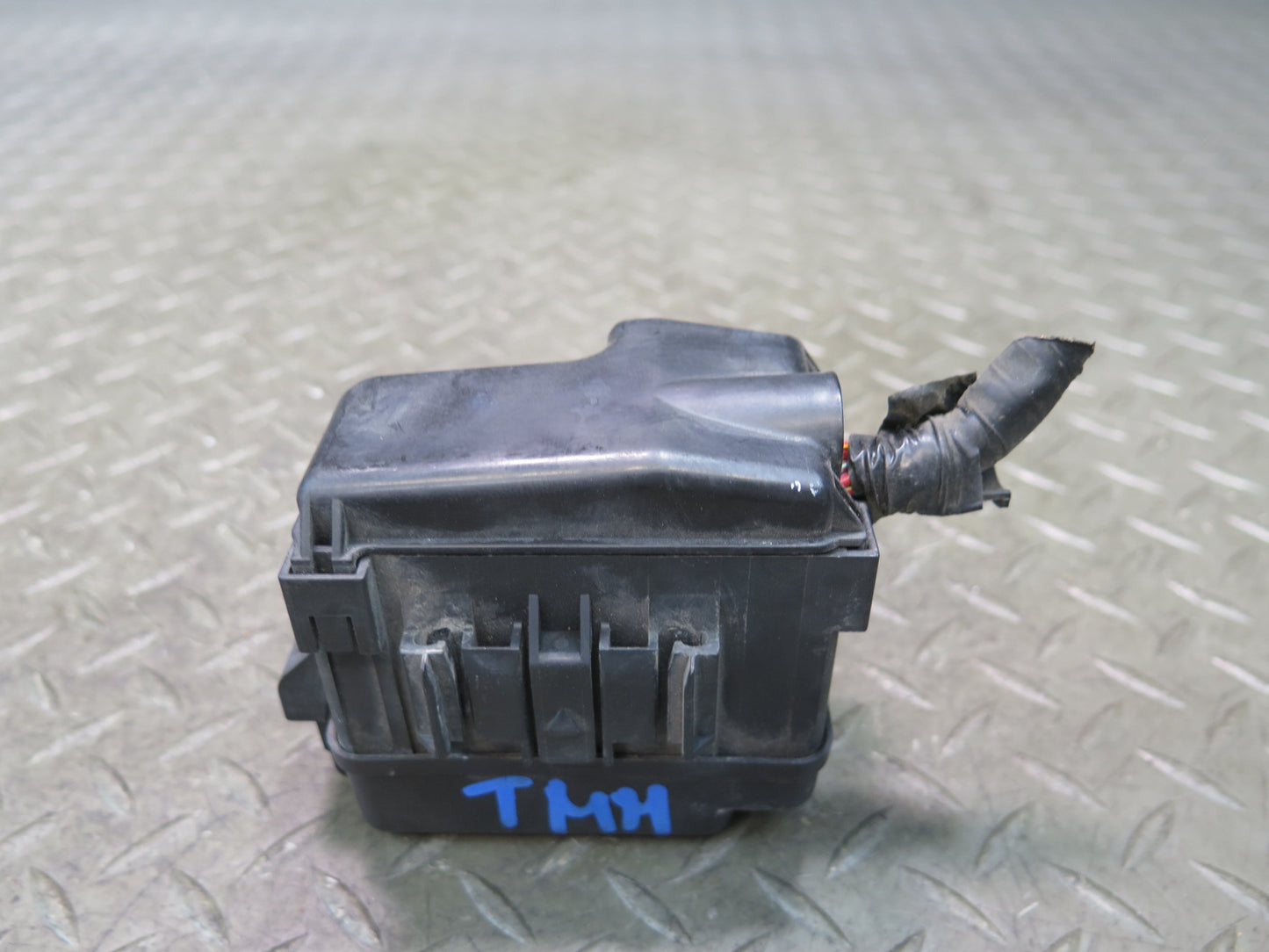 00-05 Toyota MR2 Spyder Front Right Luggage Compartment DRL Fuse Relay Box OEM