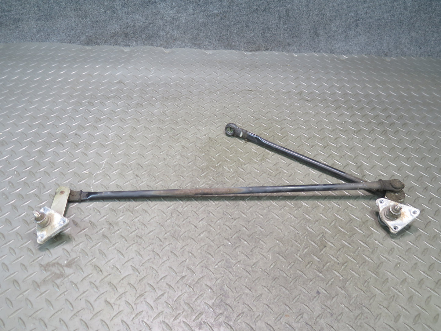 00-05 Toyota MR2 Spyder ZZW30L Windshield Wiper Transmission Linkage w Motor OEM