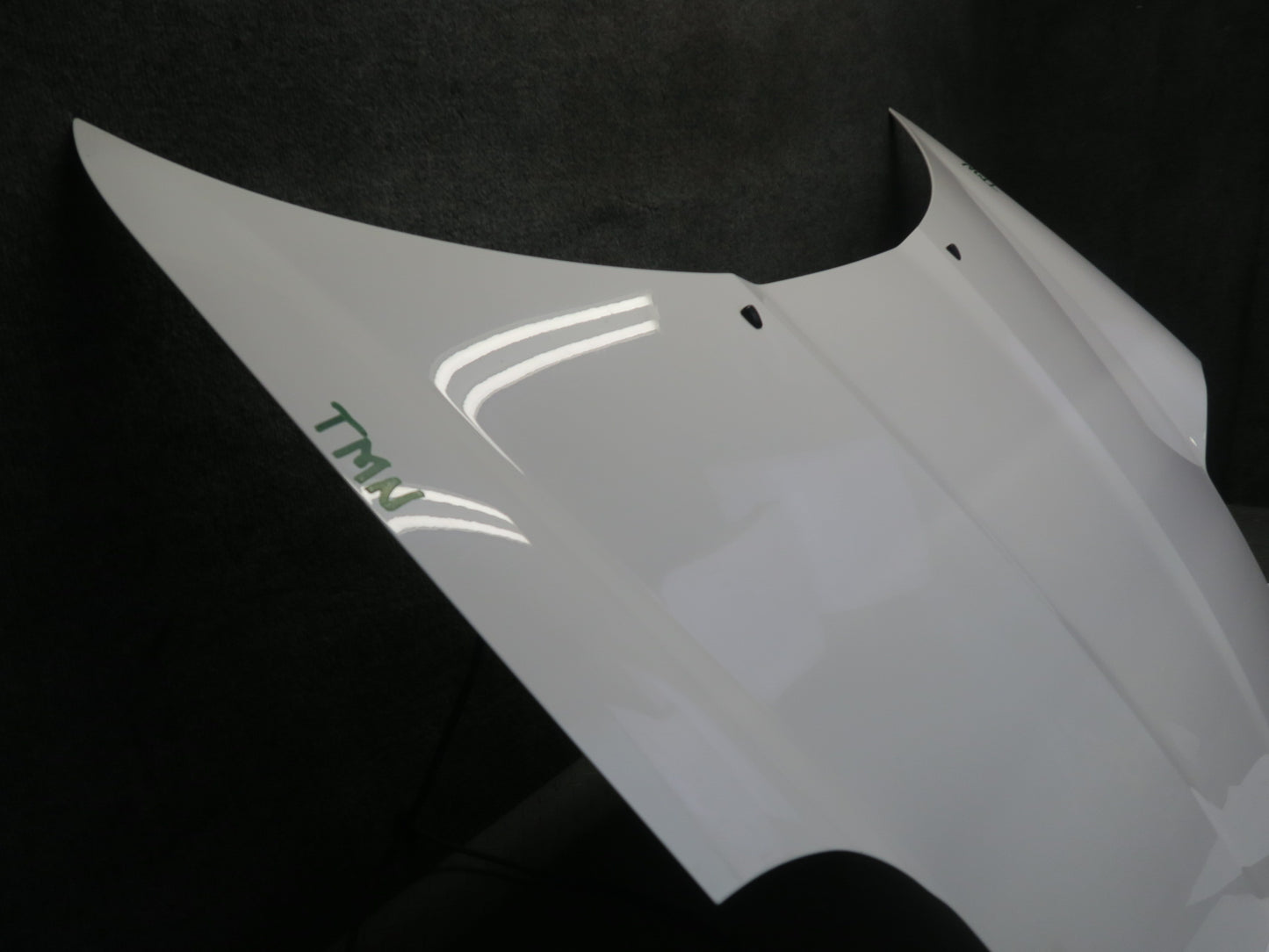 00-05 Toyota MR2 Spyder ZZW30L Front Hood Bonnet Shell Panel Super White OEM