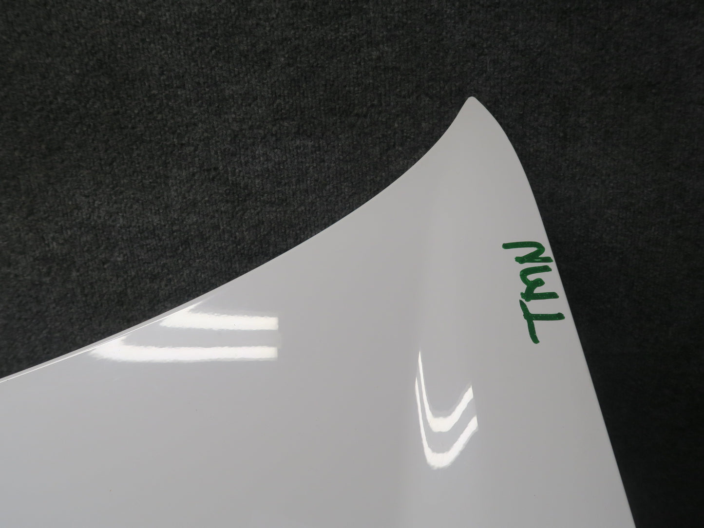 00-05 Toyota MR2 Spyder ZZW30L Front Hood Bonnet Shell Panel Super White OEM