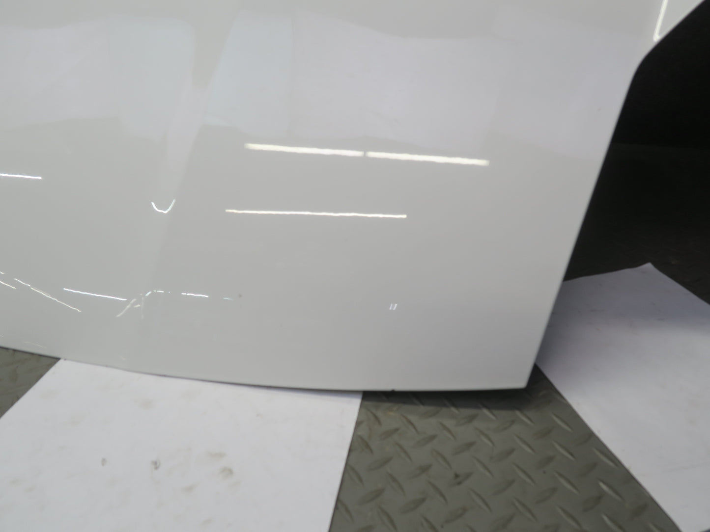 00-05 Toyota MR2 Spyder ZZW30L Front Hood Bonnet Shell Panel Super White OEM
