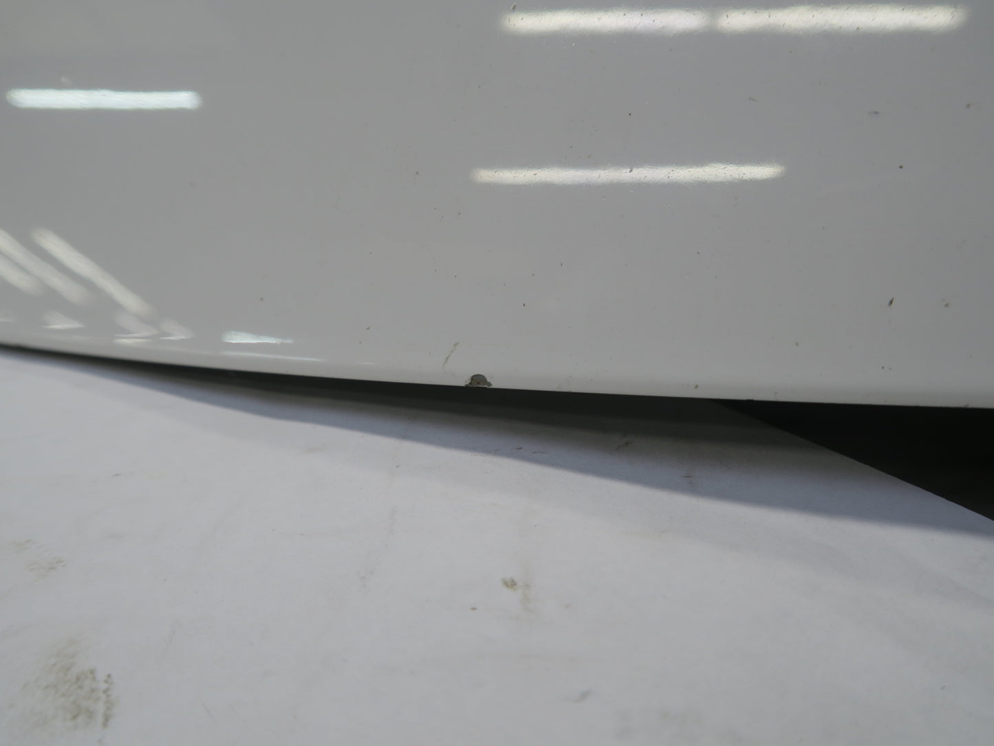 00-05 Toyota MR2 Spyder ZZW30L Front Hood Bonnet Shell Panel Super White OEM
