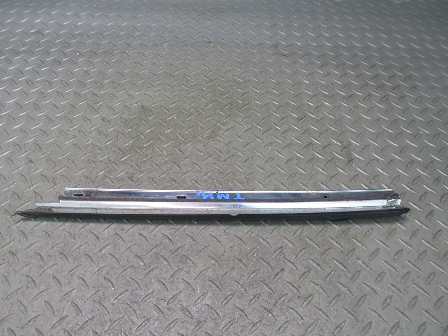 00-05 Toyota MR2 Spyder Set of 2 Front Left & Right A Pillar Drip Molding OEM