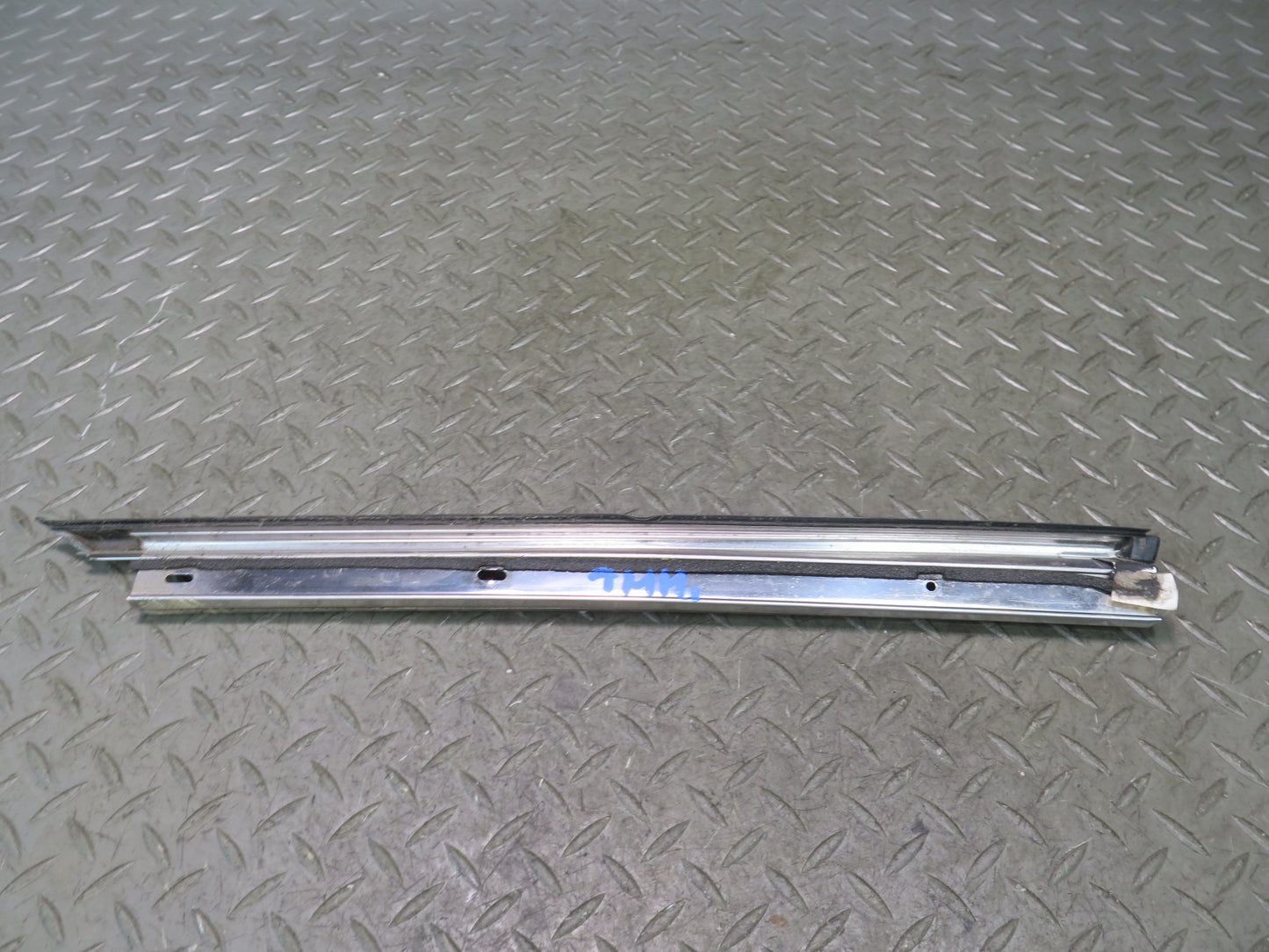 00-05 Toyota MR2 Spyder Set of 2 Front Left & Right A Pillar Drip Molding OEM